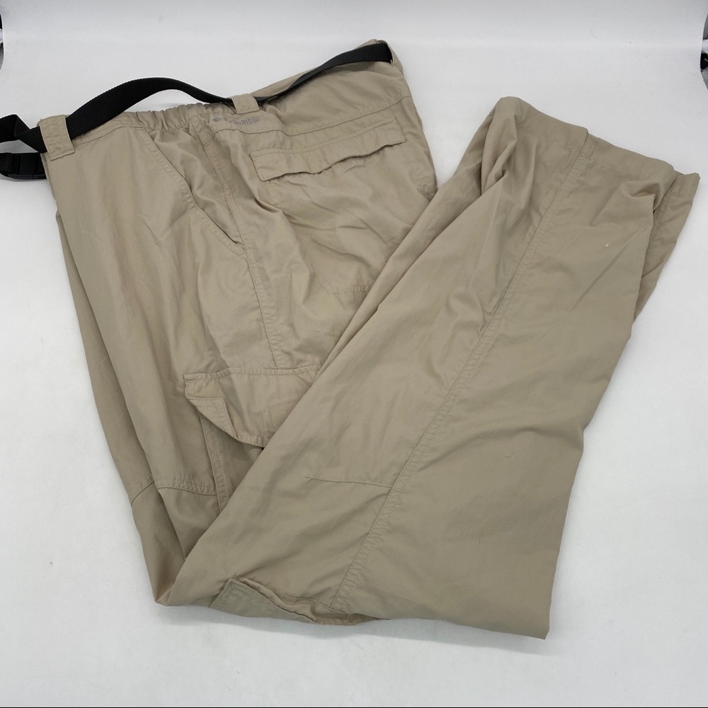 USED 38/32 Columbia Regular Fit Cargo Pants